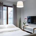 Unic Dominikanska * Poznań